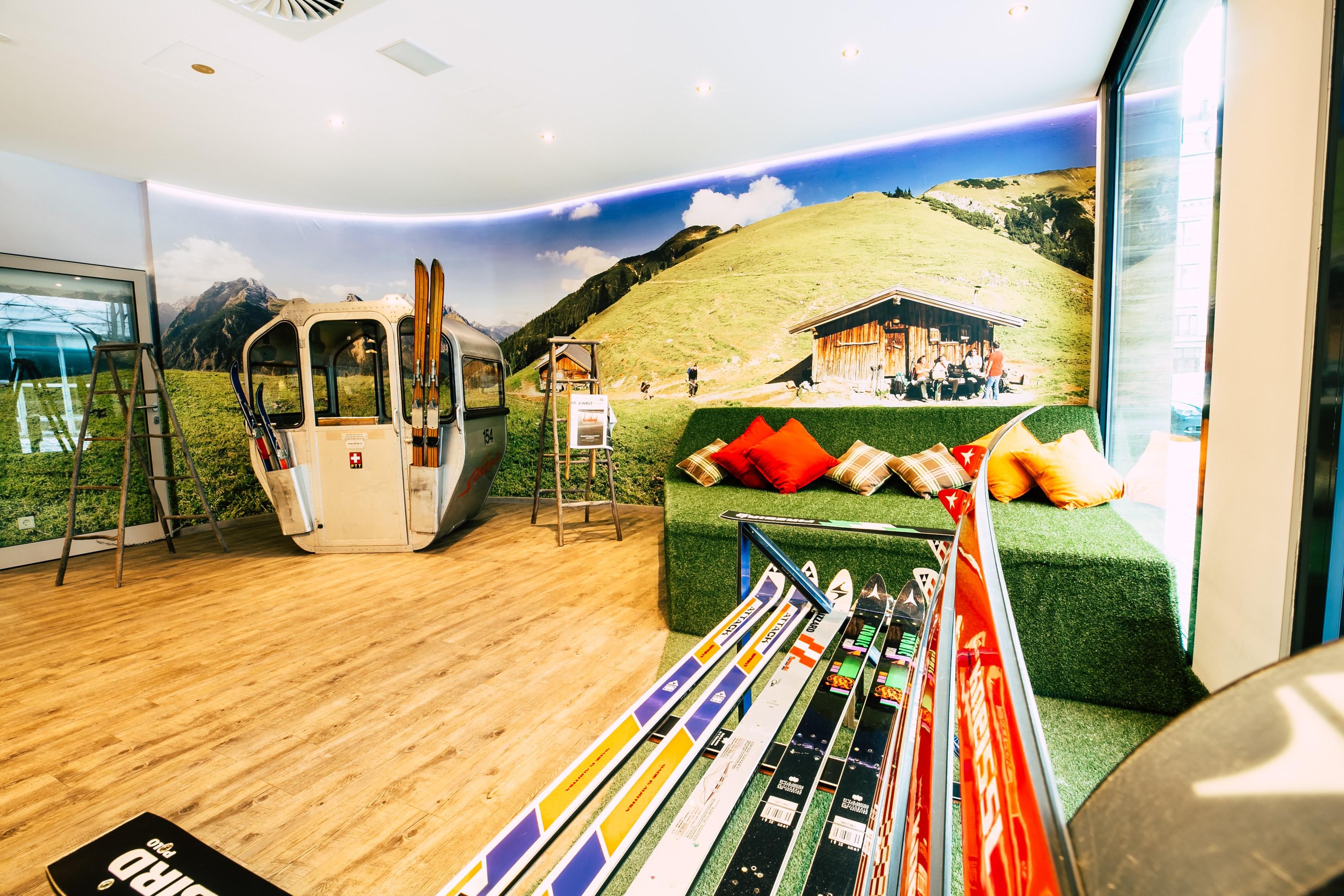 Hotel Cocoon Hauptbahnhof 4*
