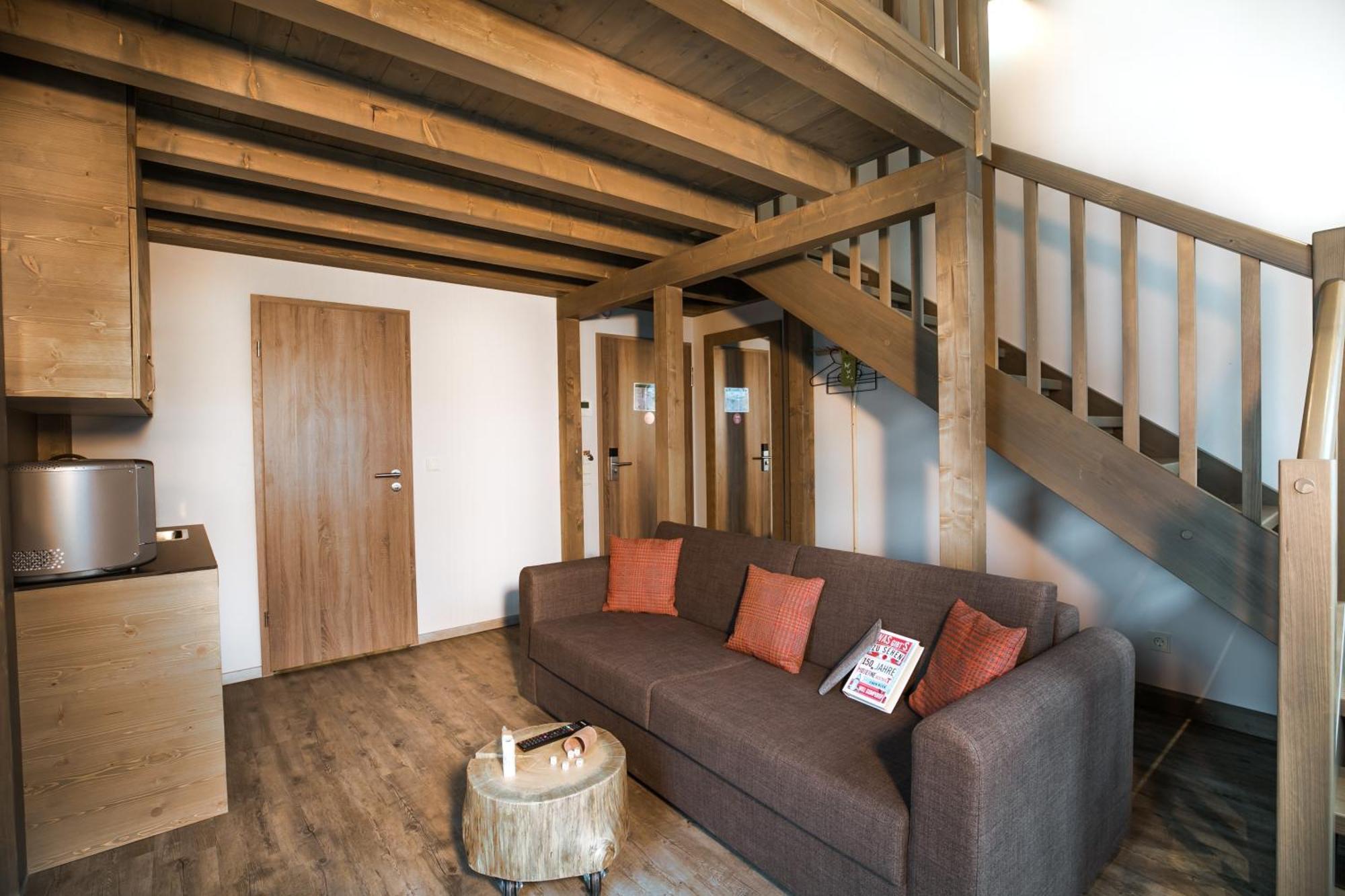 Cocoon Hauptbahnhof Hotel 4*