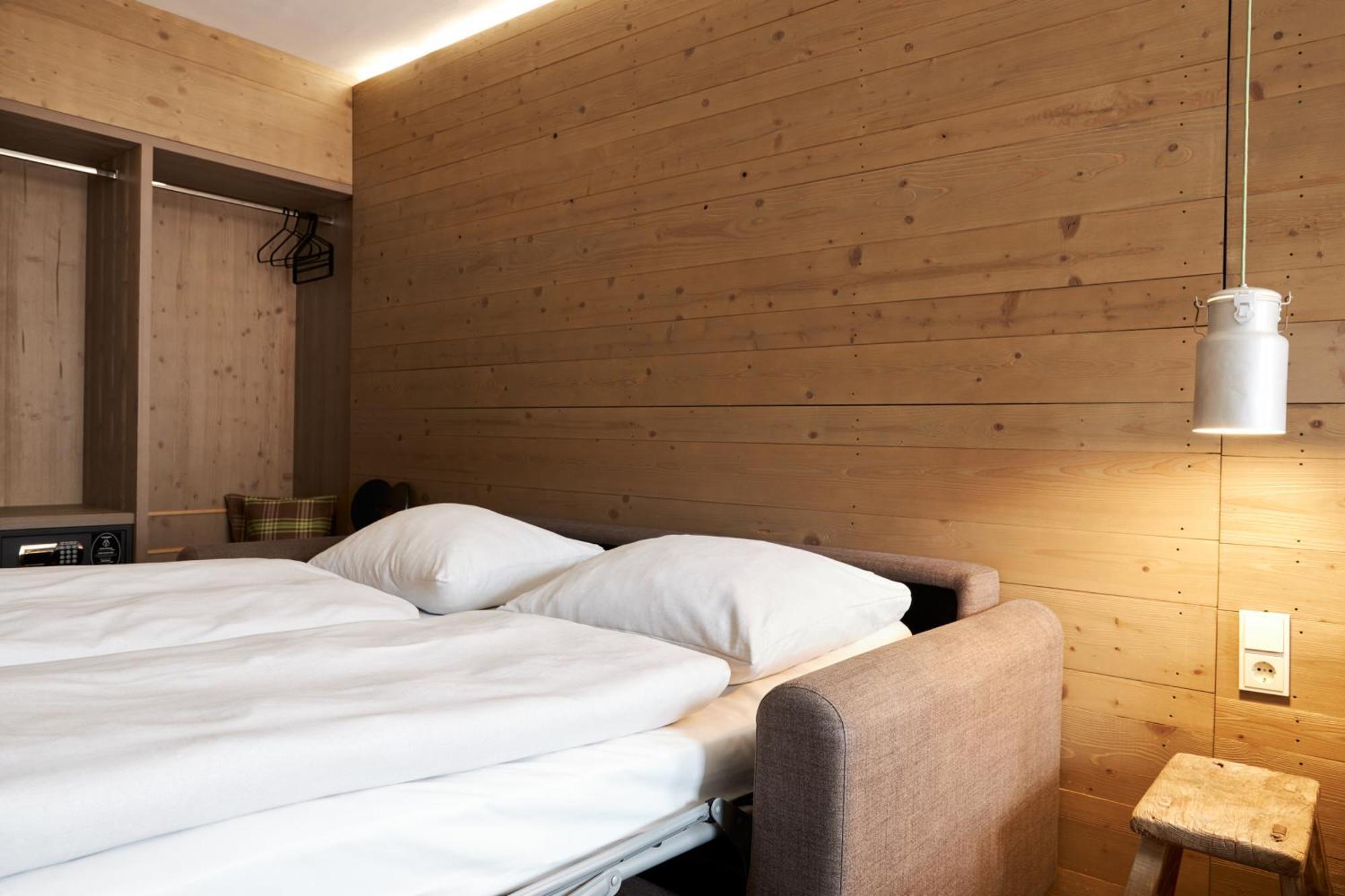 Hotel Cocoon Hauptbahnhof 4*