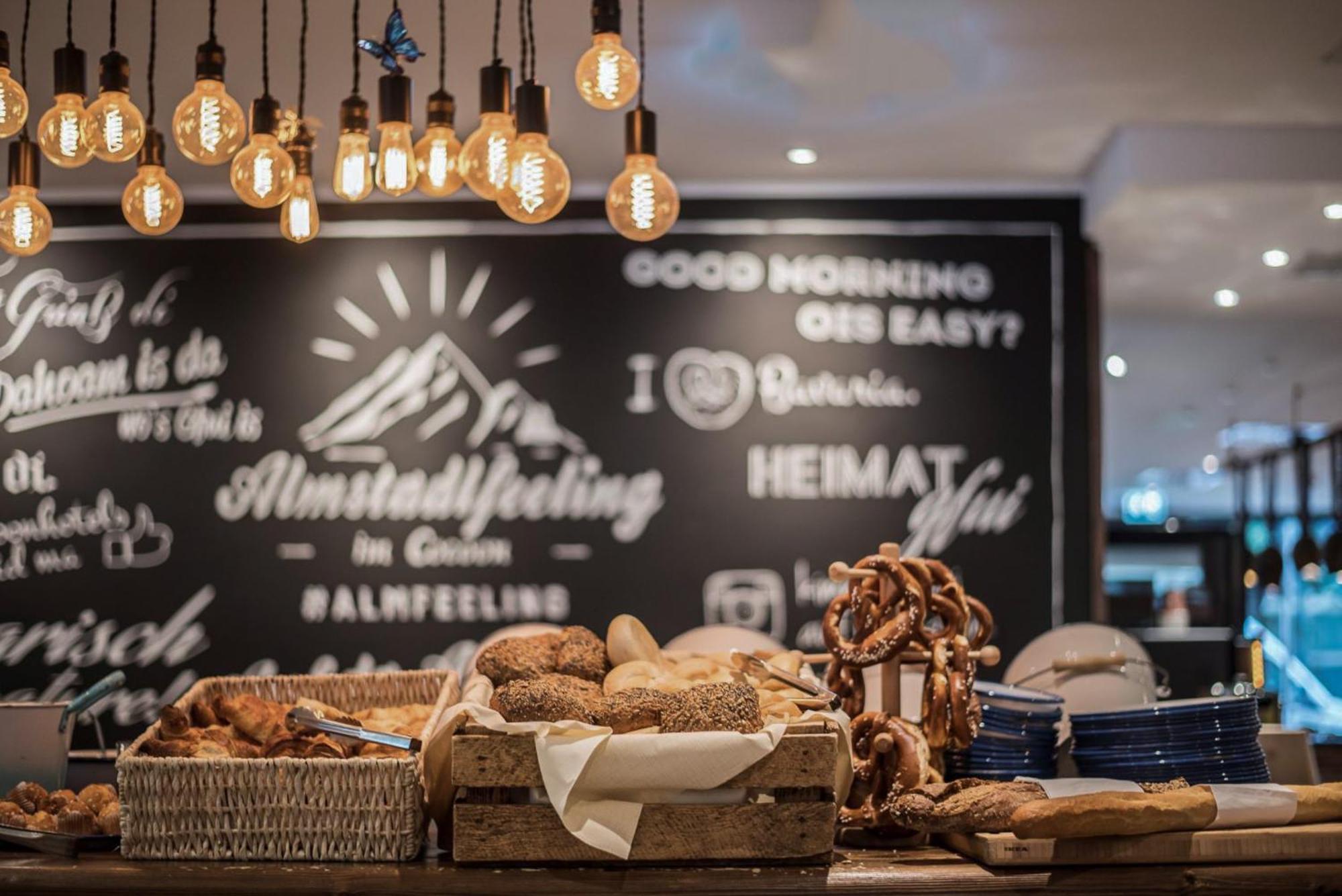 Cocoon Hauptbahnhof Hotel