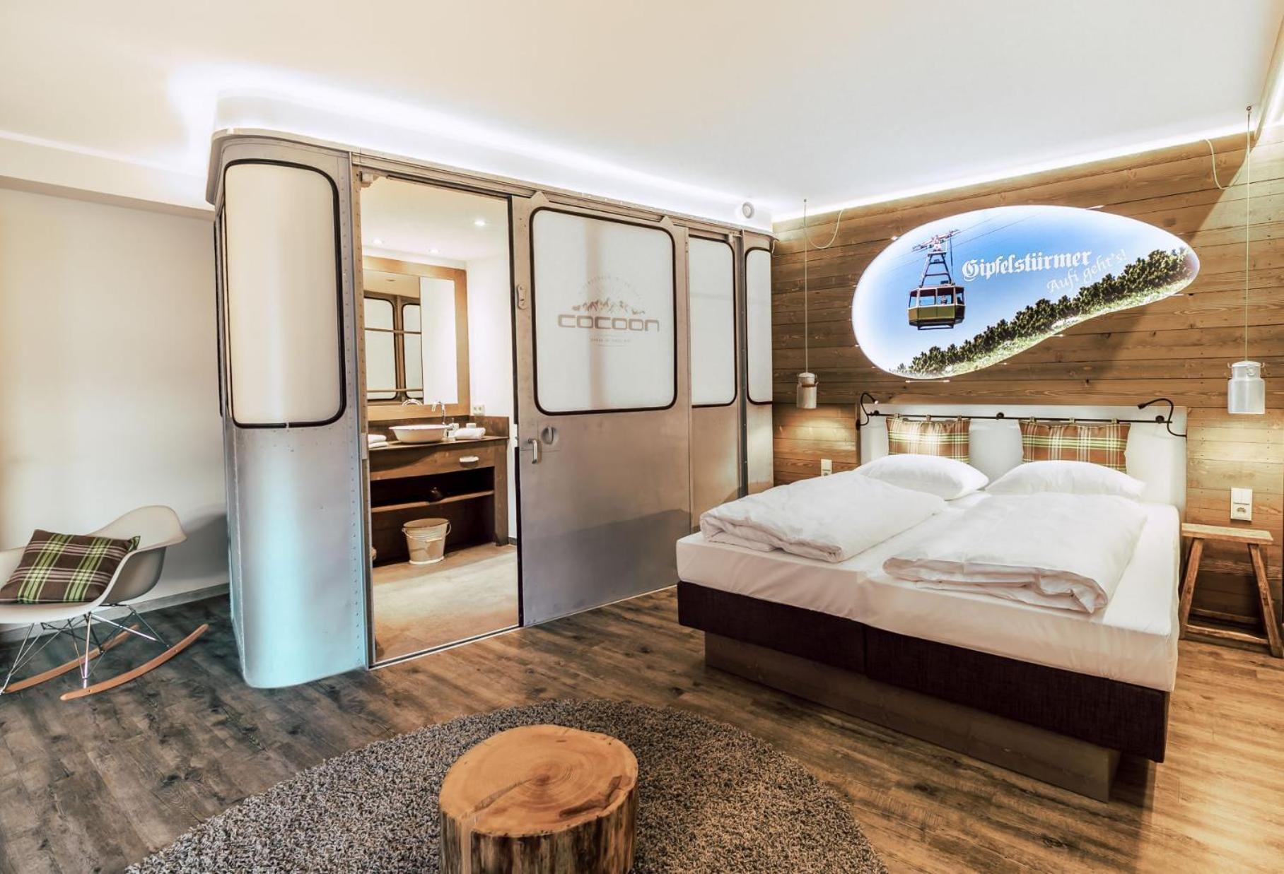 Cocoon Hauptbahnhof Hotel